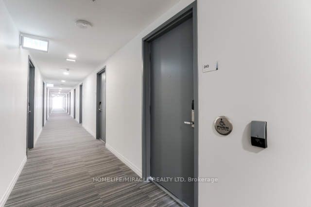 1900 Simcoe St N, #243