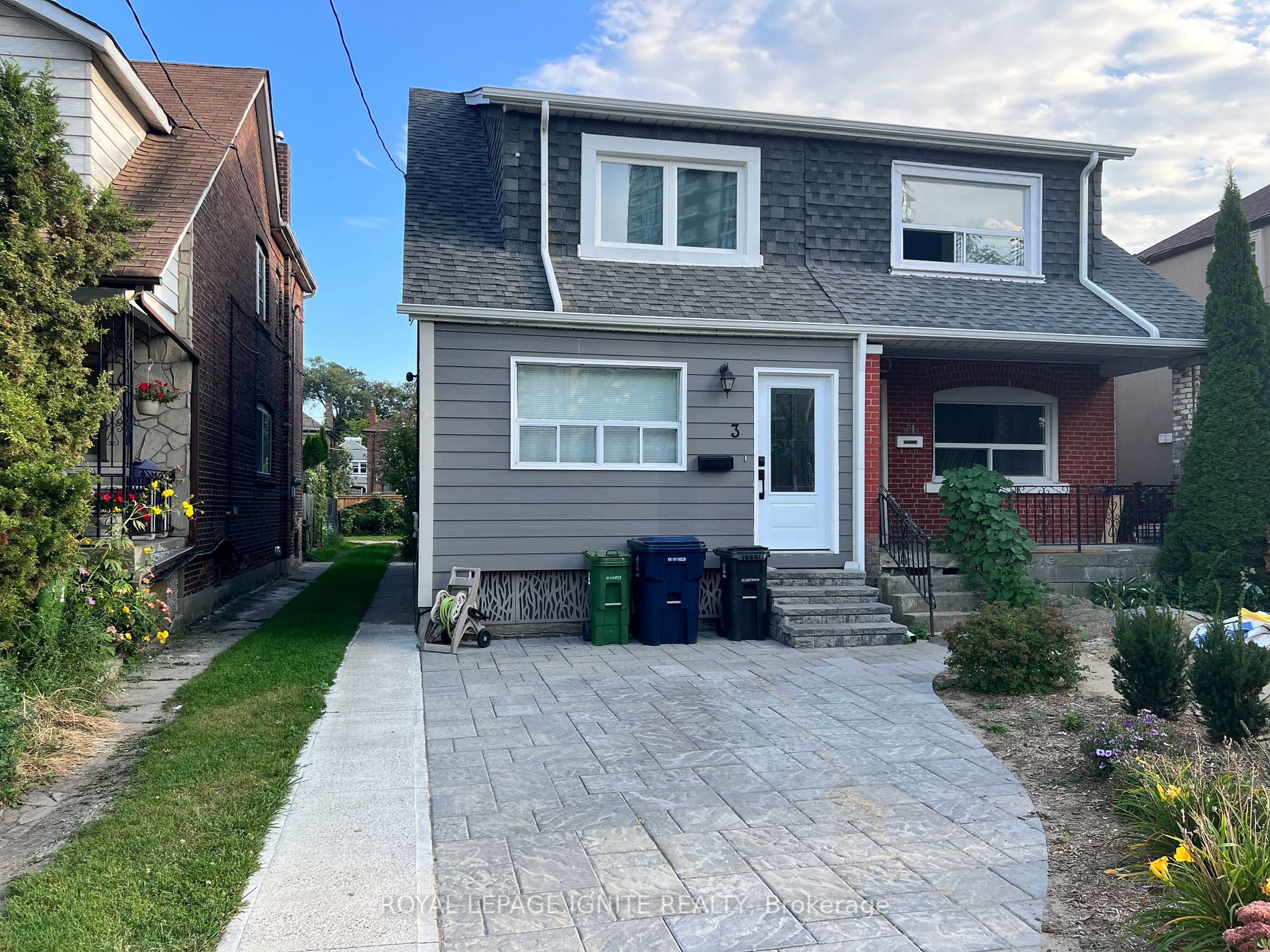 3 Mortimer Ave, #Upper