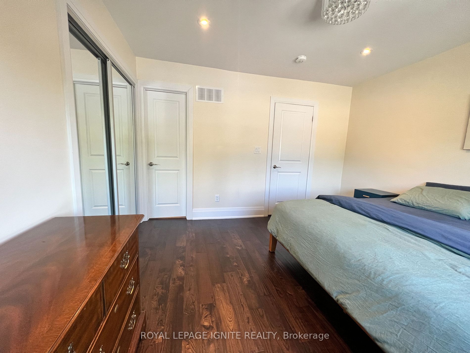 3 Mortimer Ave, #Upper