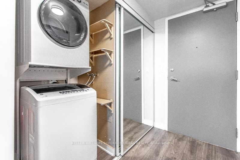 38 Lee Centre Drive N, #2602