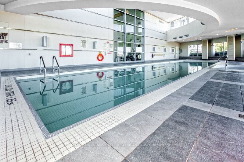 38 Lee Centre Drive N, #2602