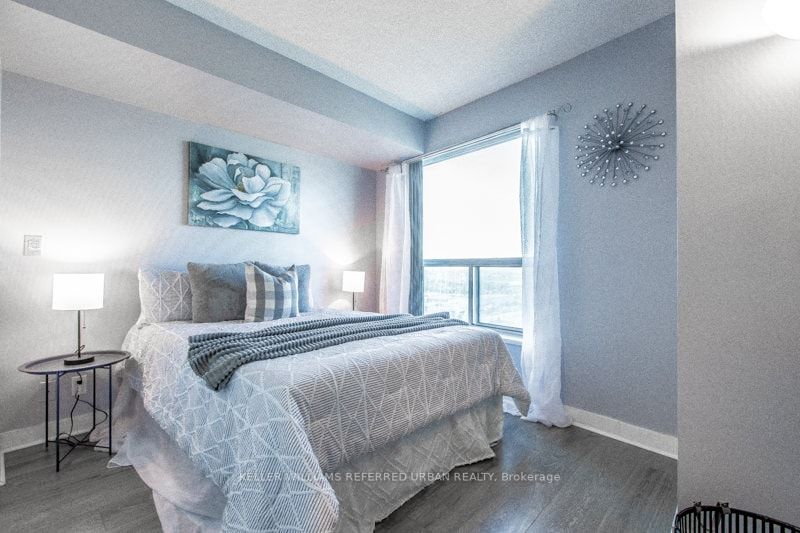 38 Lee Centre Drive N, #2602
