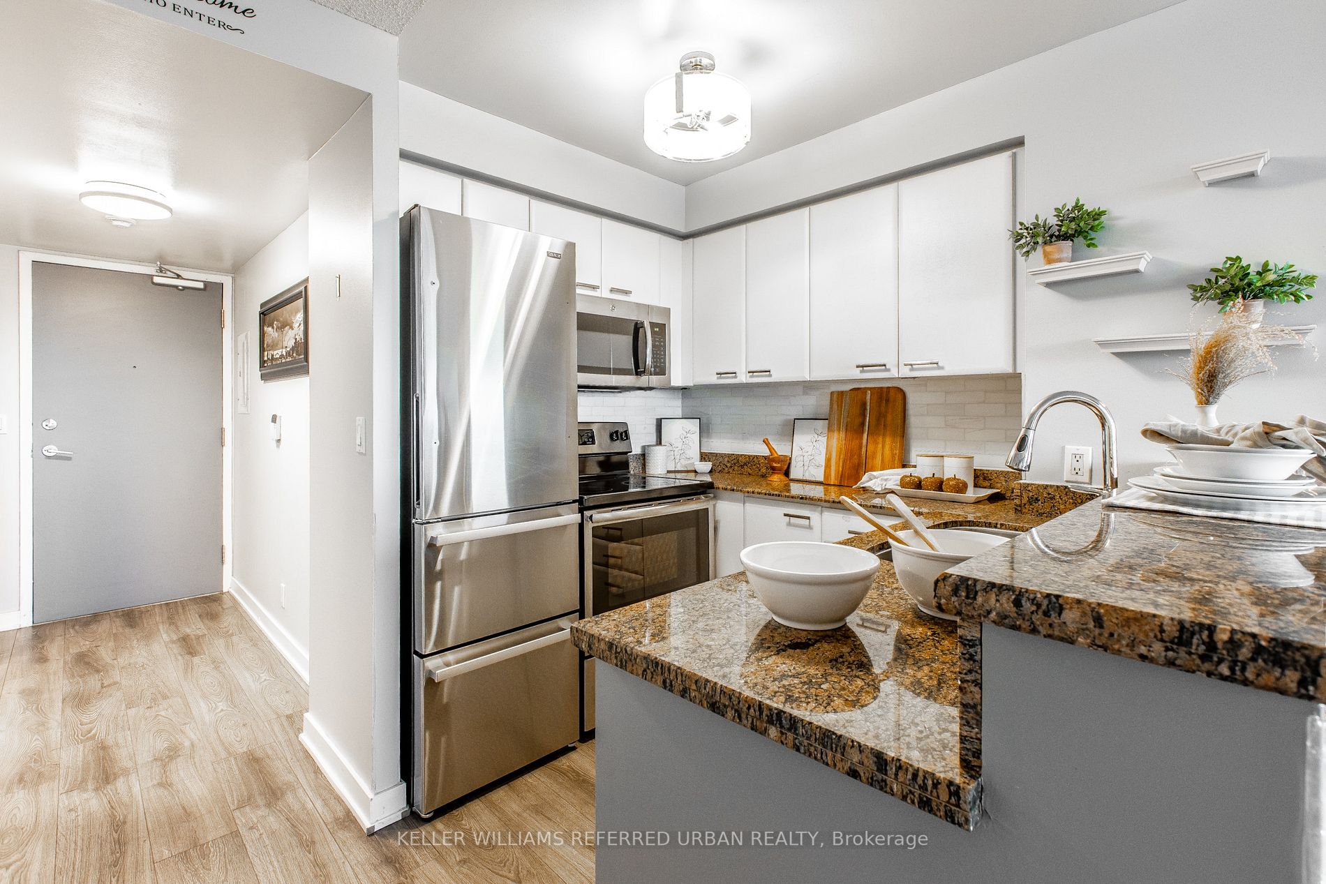 38 Lee Centre Drive N, #2602
