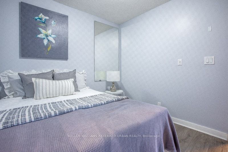 38 Lee Centre Drive N, #2602