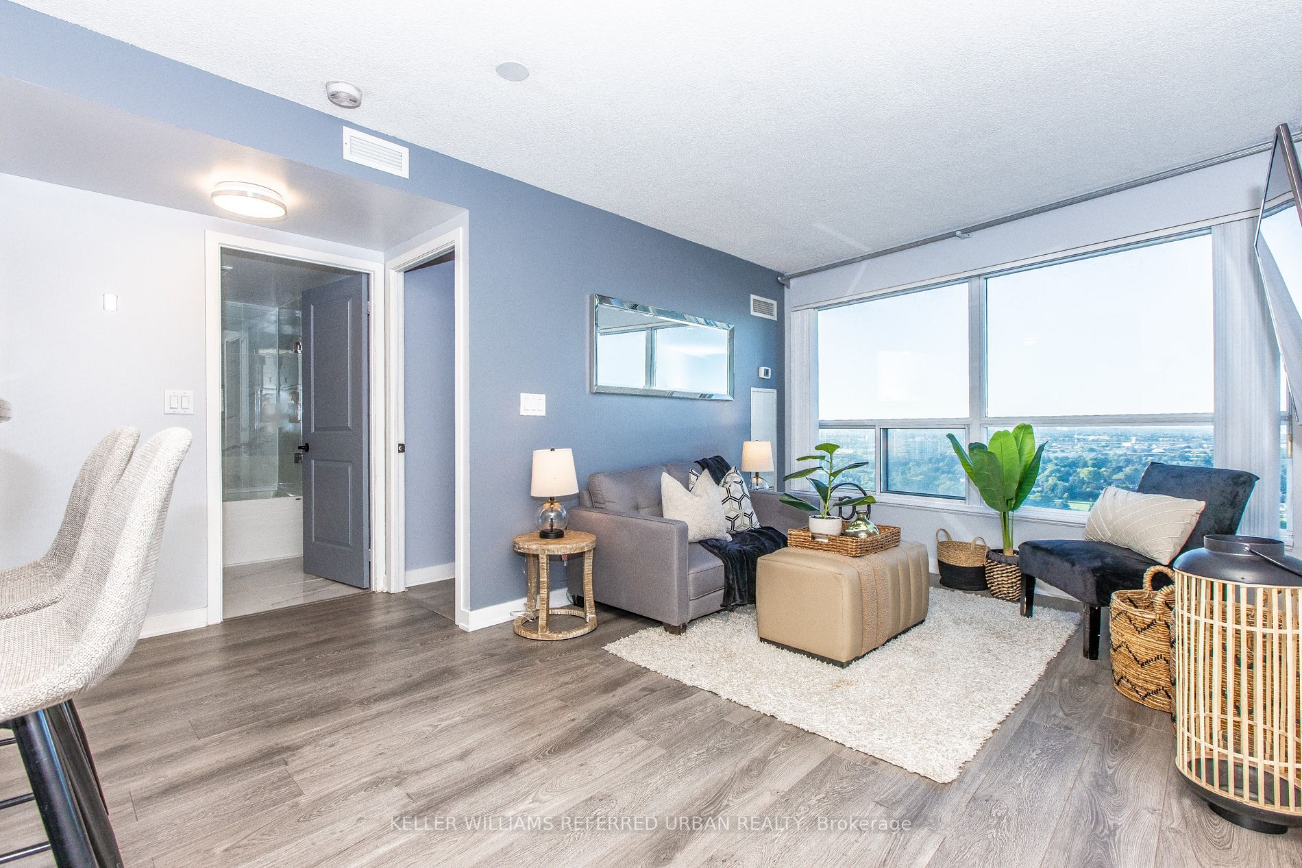 38 Lee Centre Drive N, #2602