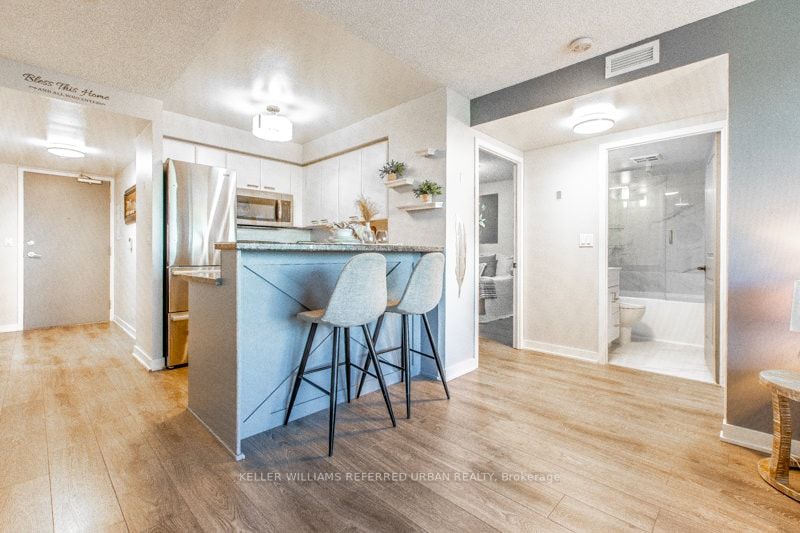 38 Lee Centre Drive N, #2602