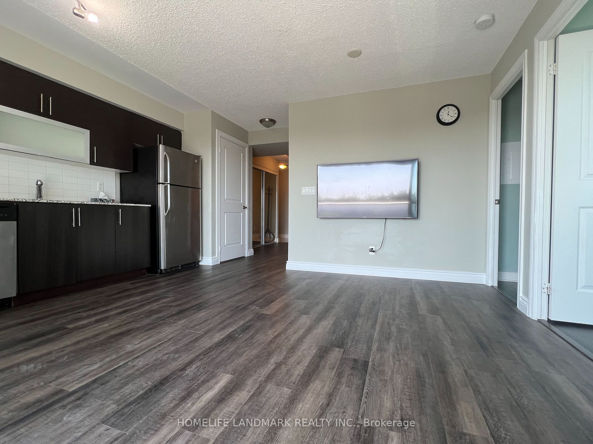 50 Town Centre Crt, #711