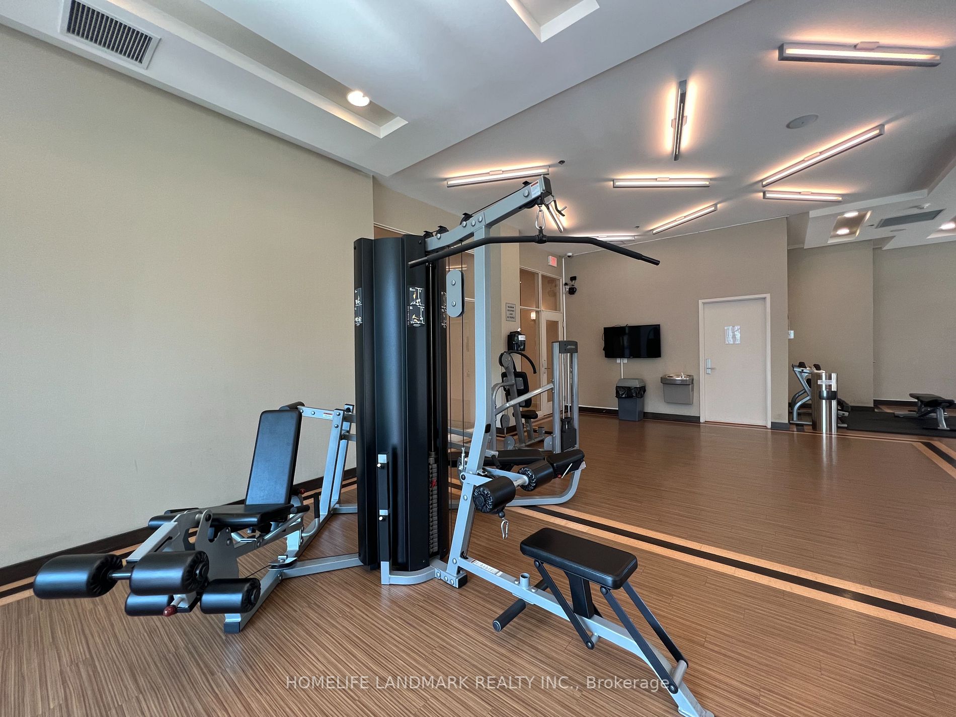 50 Town Centre Crt, #711