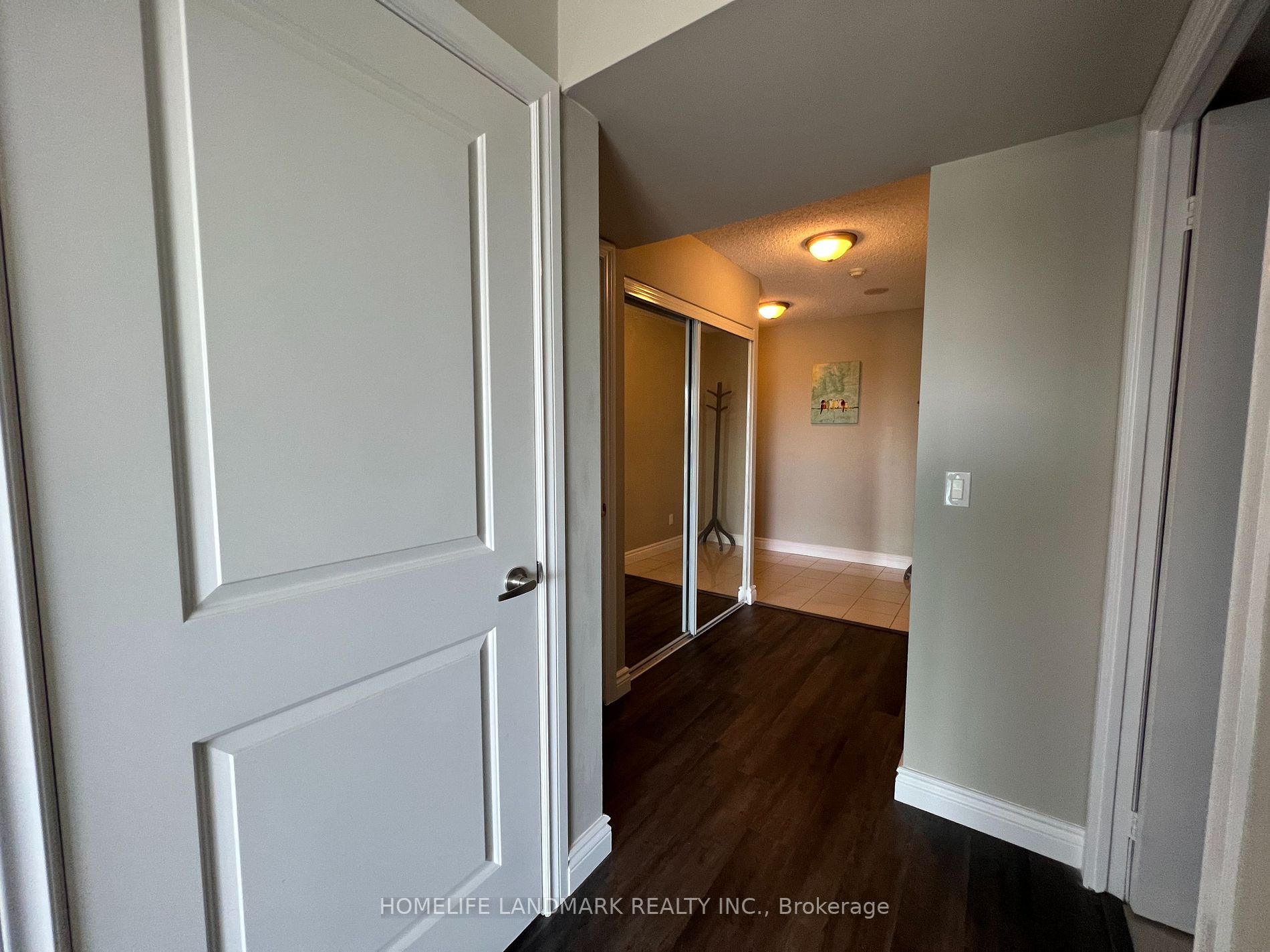 50 Town Centre Crt, #711