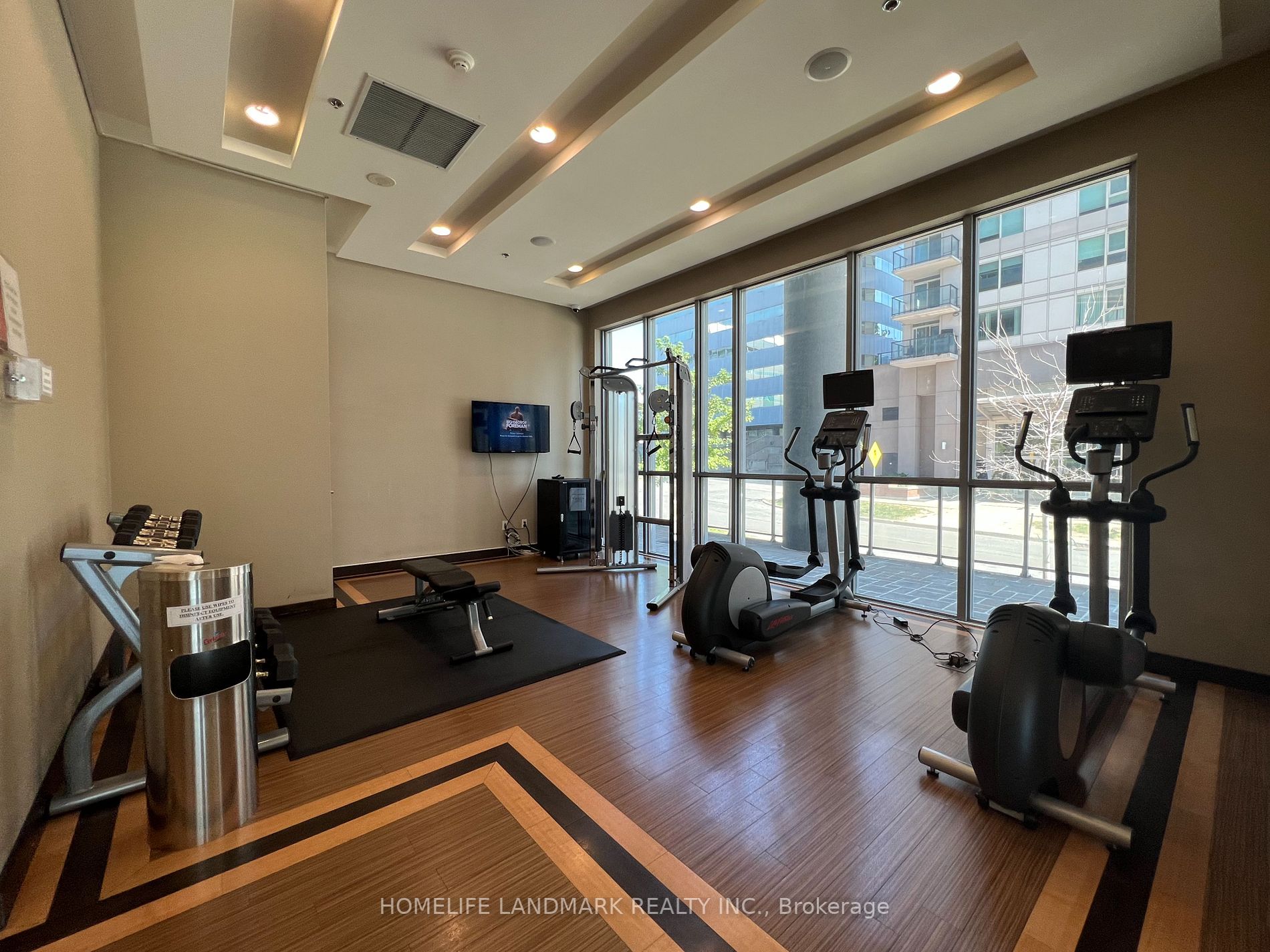 50 Town Centre Crt, #711