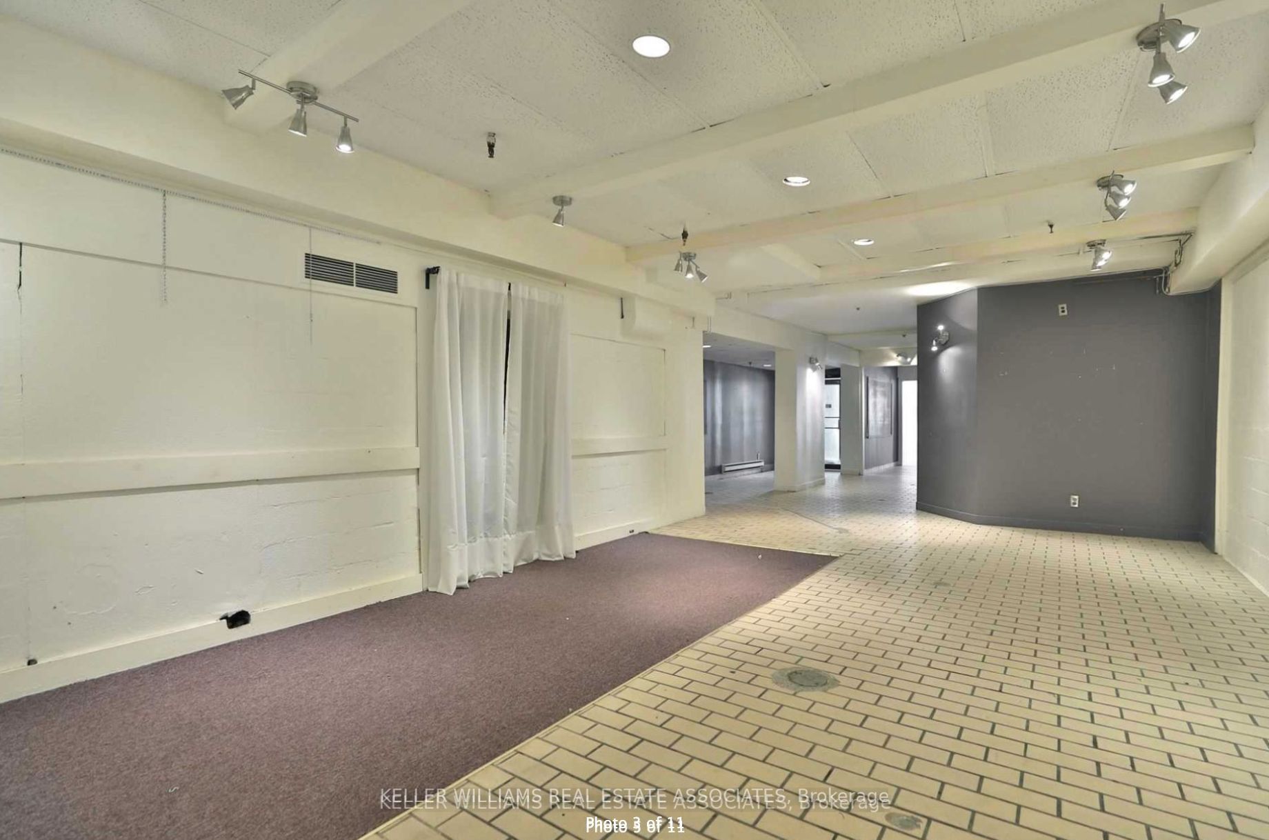 1311 Queen St E