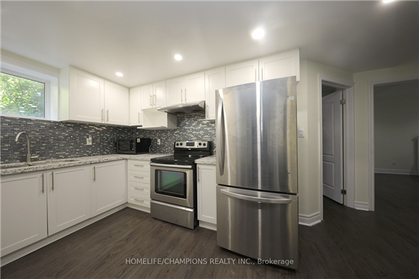 4 Elliottglen Dr, Ajax
