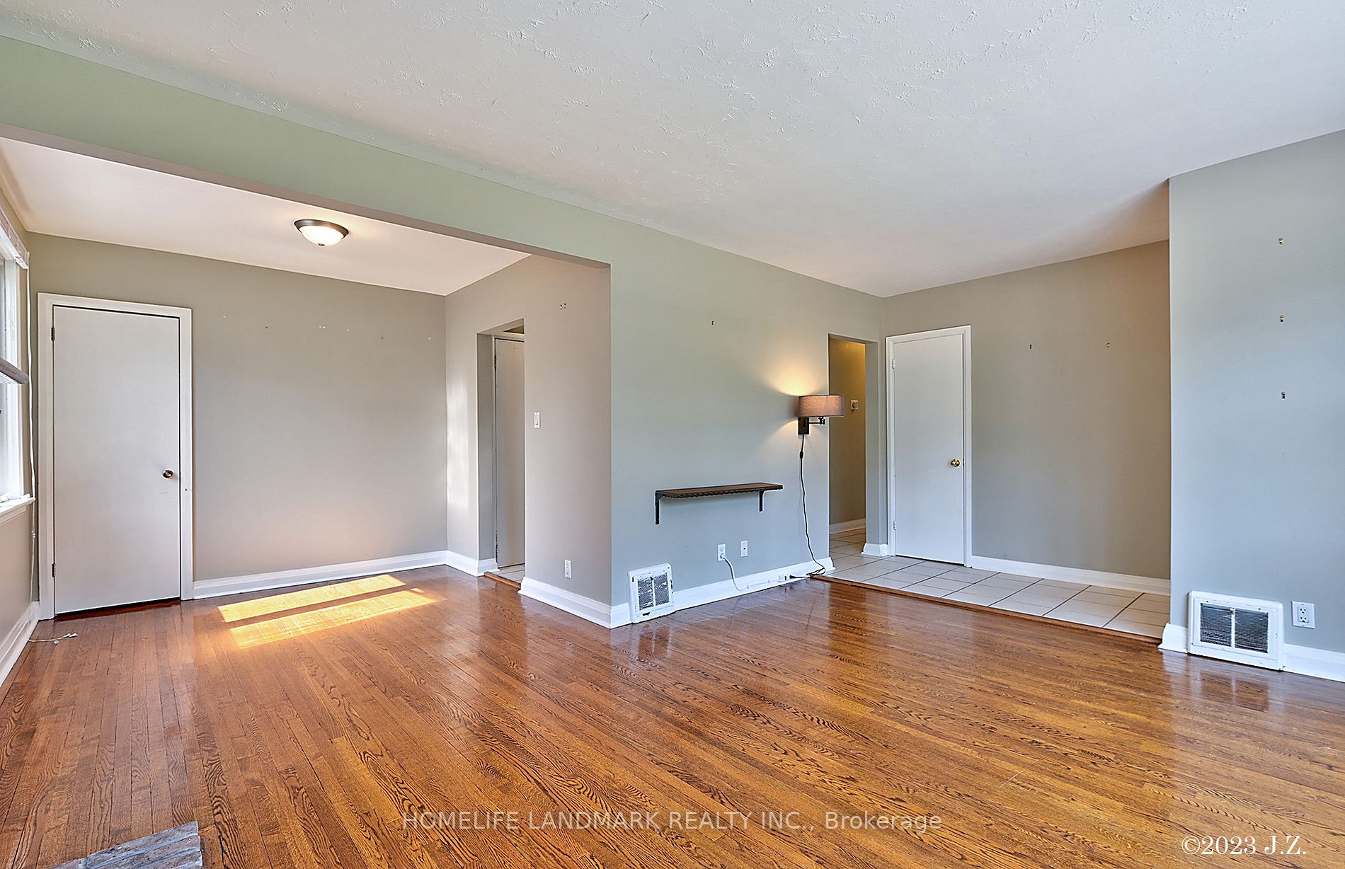 1930 Glendale Dr