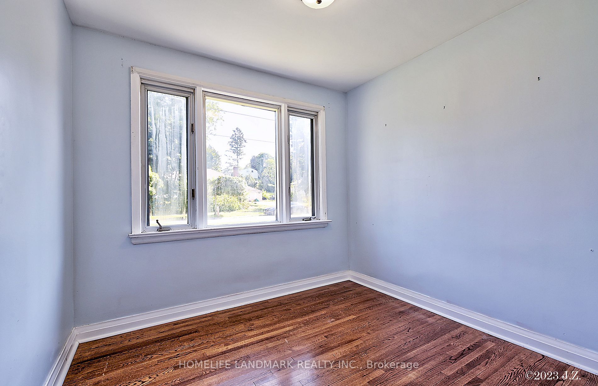1930 Glendale Drive