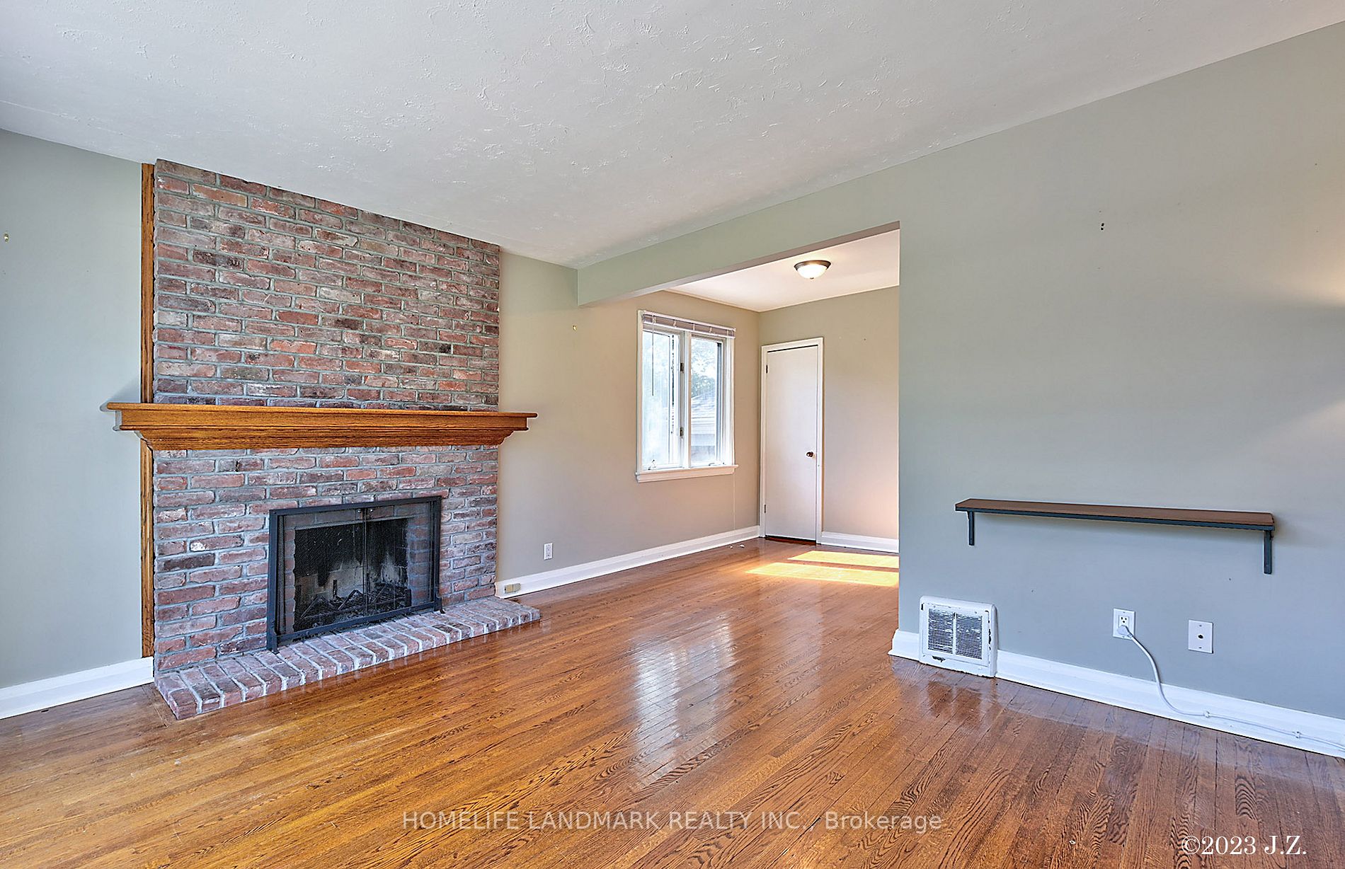 1930 Glendale Dr