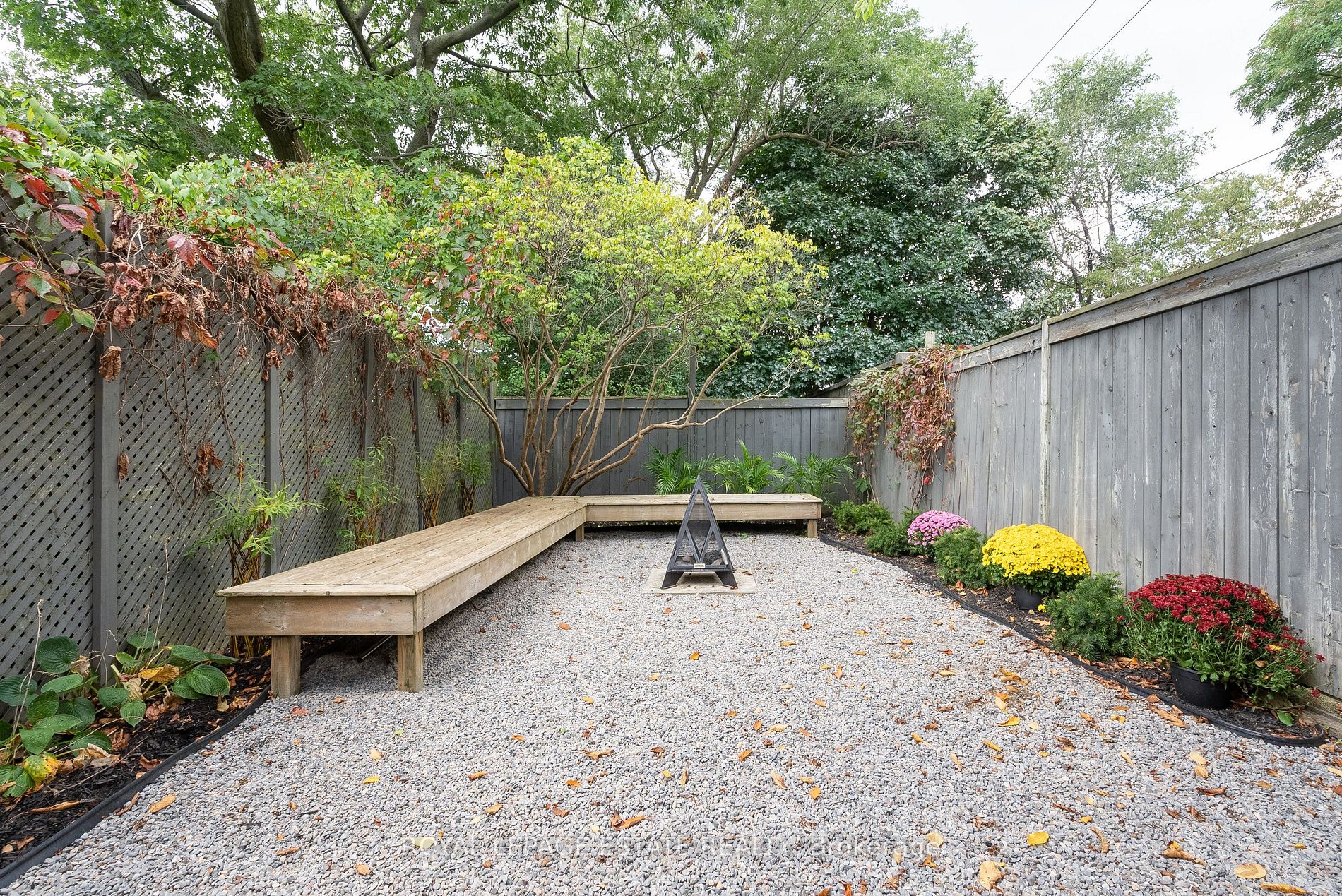 102 Queensbury Avenue