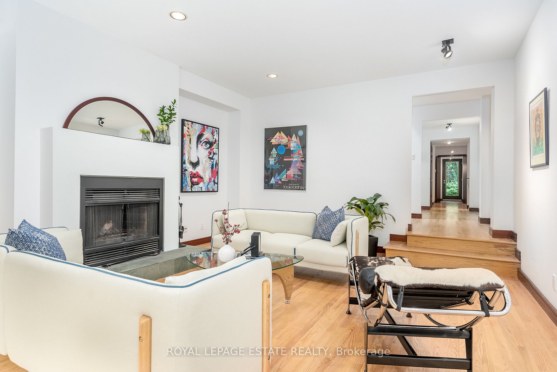 102 Queensbury Ave