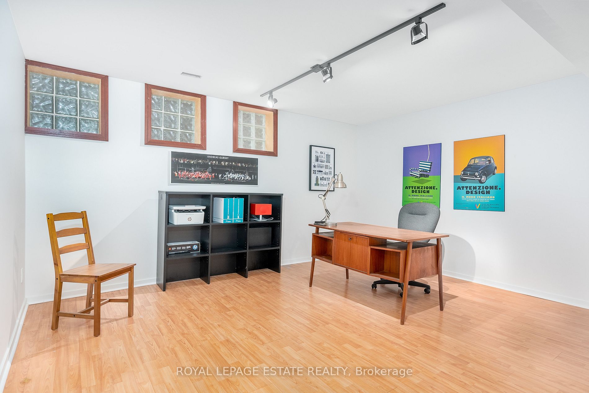 102 Queensbury Avenue