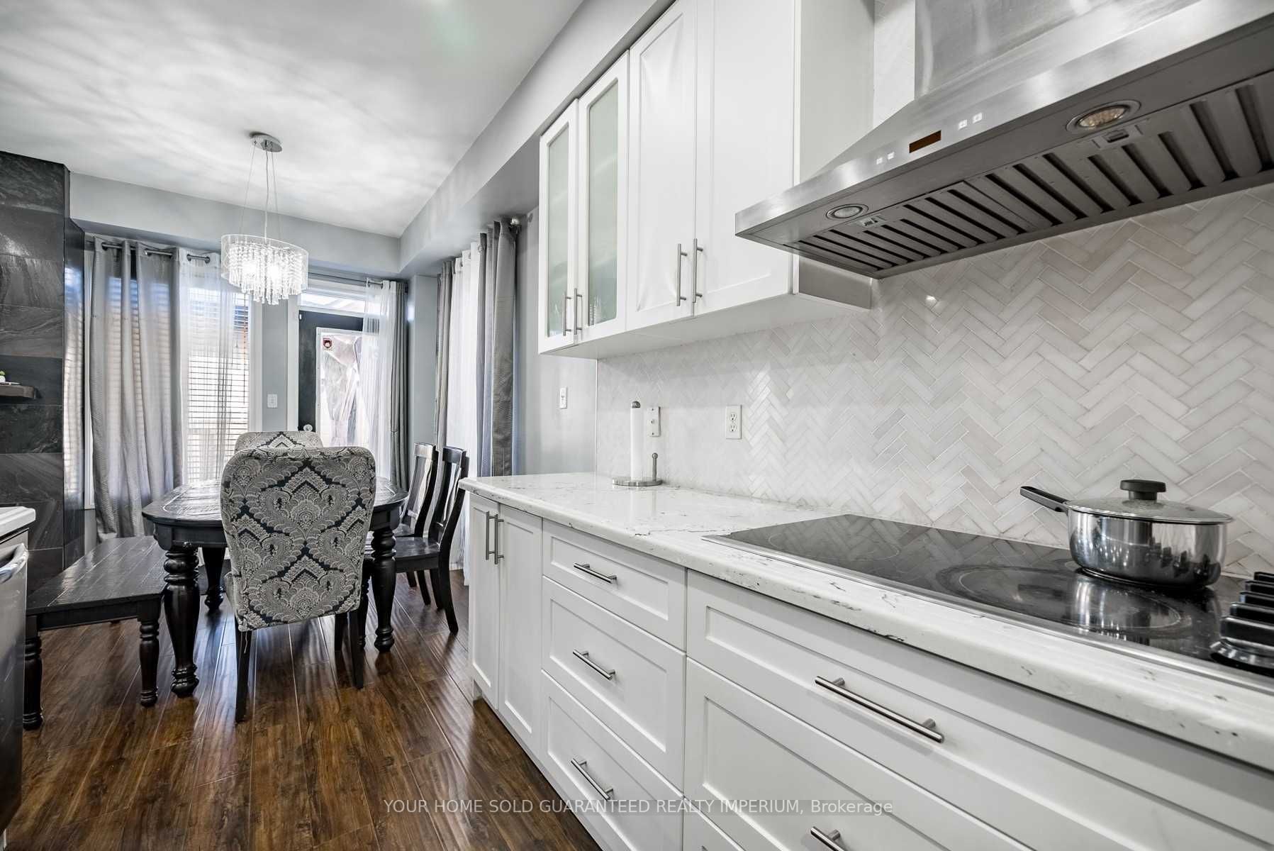 73 Sandford Cres