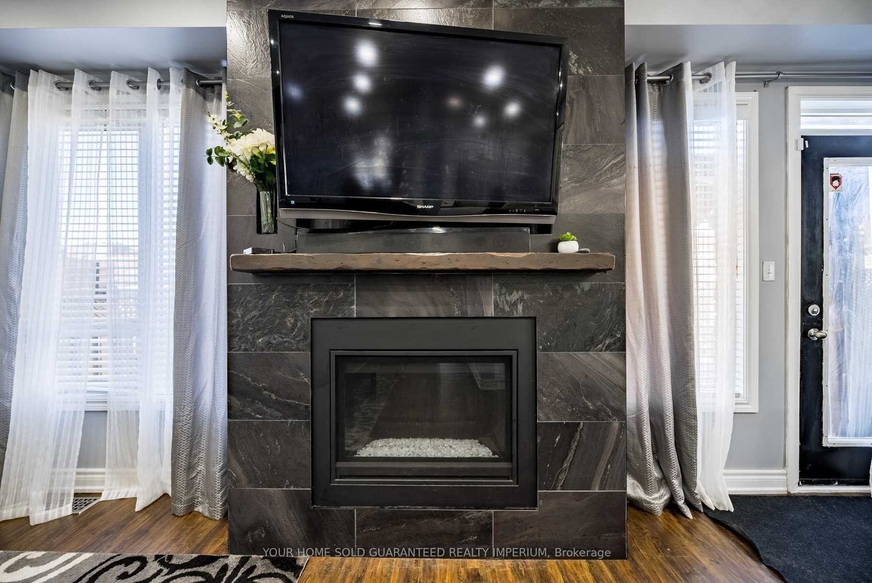 73 Sandford Cres
