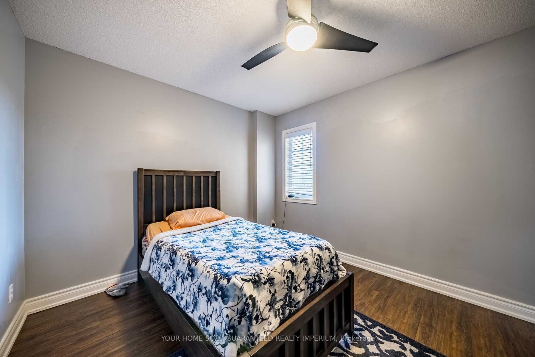 73 Sandford Cres