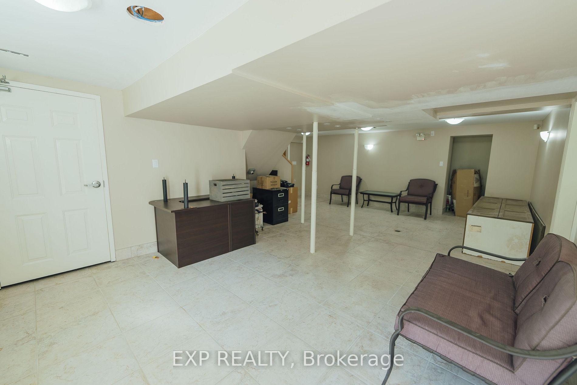 35 Winchester Rd E, #Bsmt