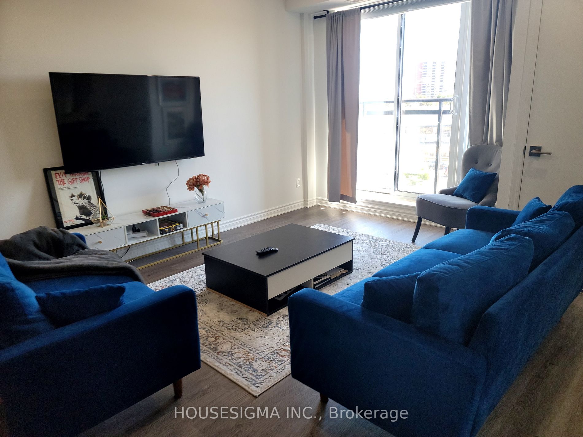 1 Falaise Rd, #419