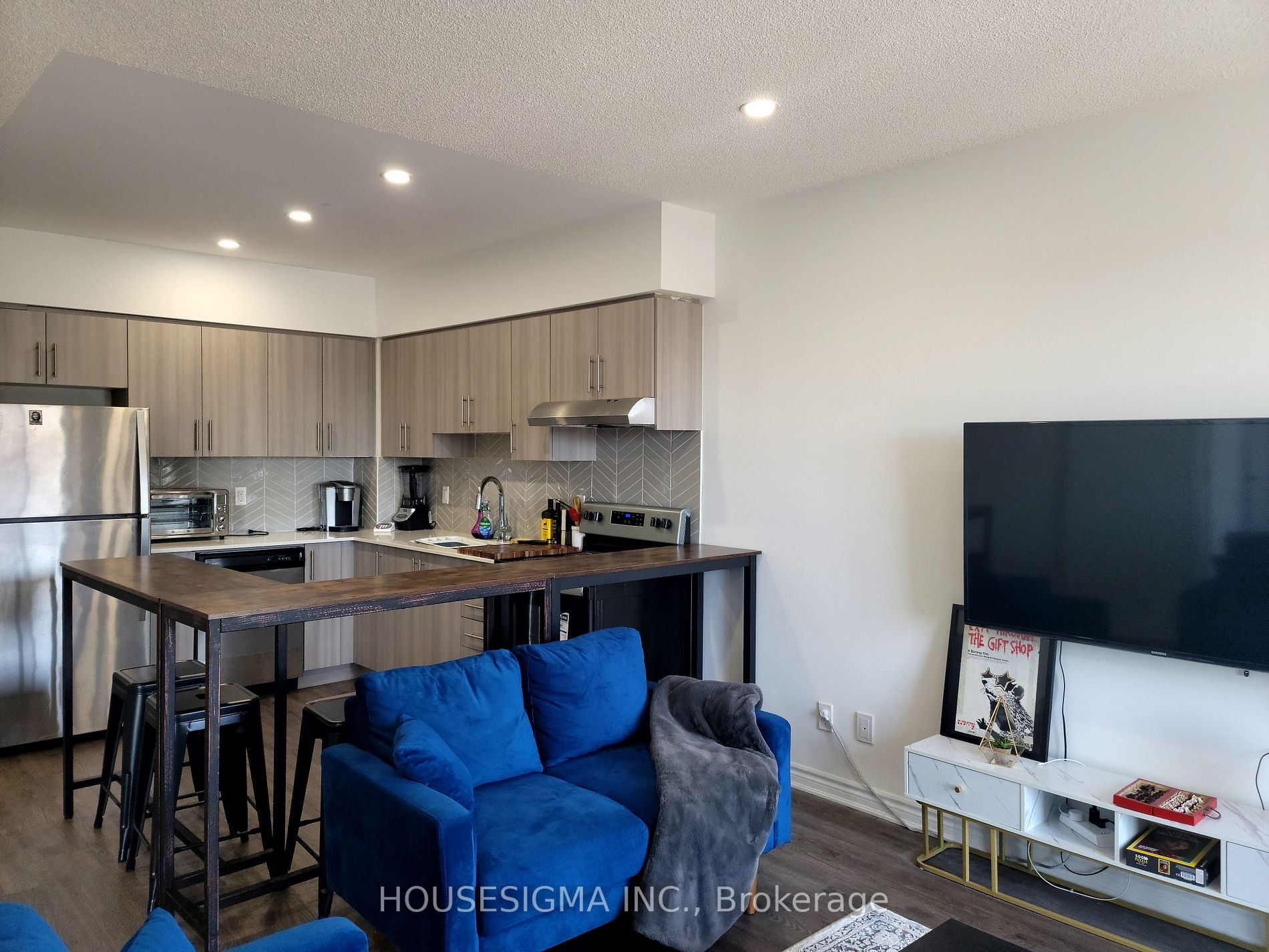 1 Falaise Road, #419