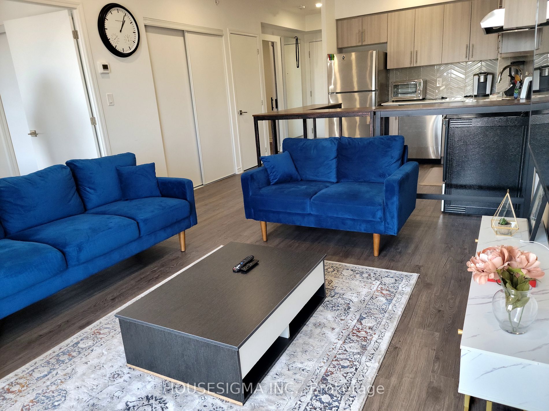 1 Falaise Rd, #419