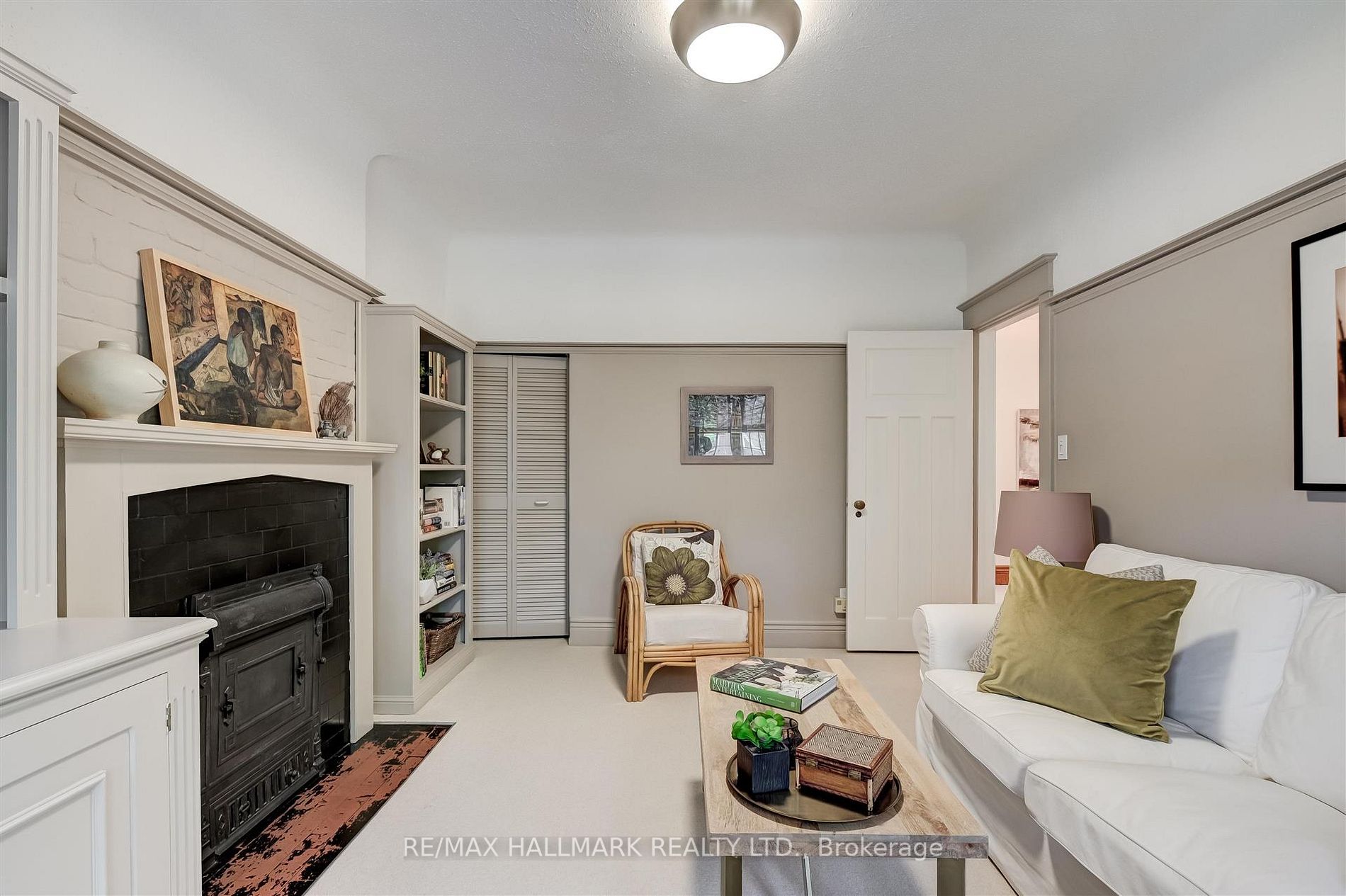 40 Playter Blvd
