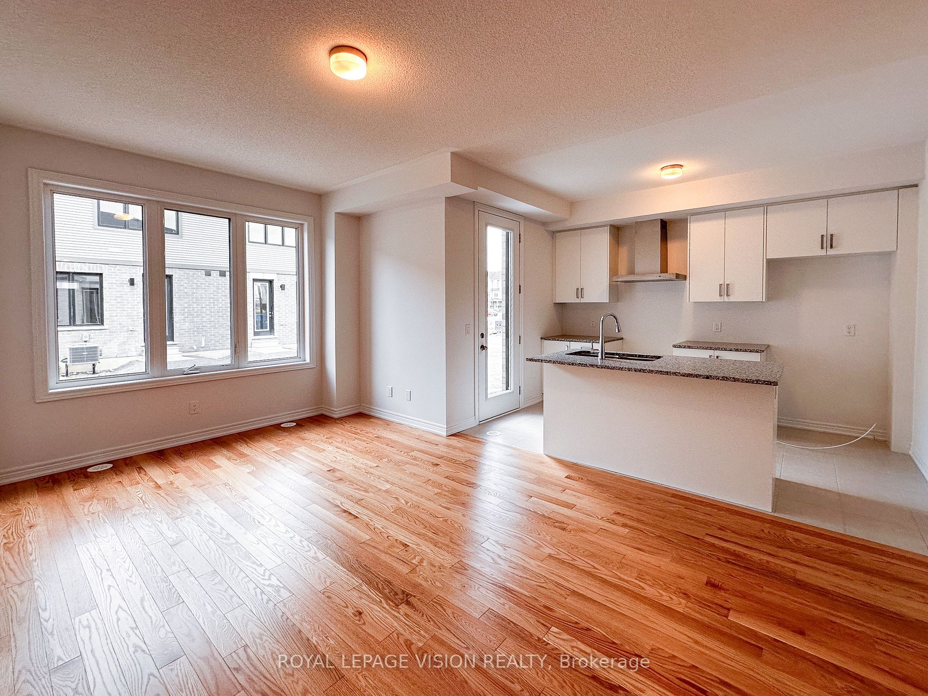 60 Sorbara Way