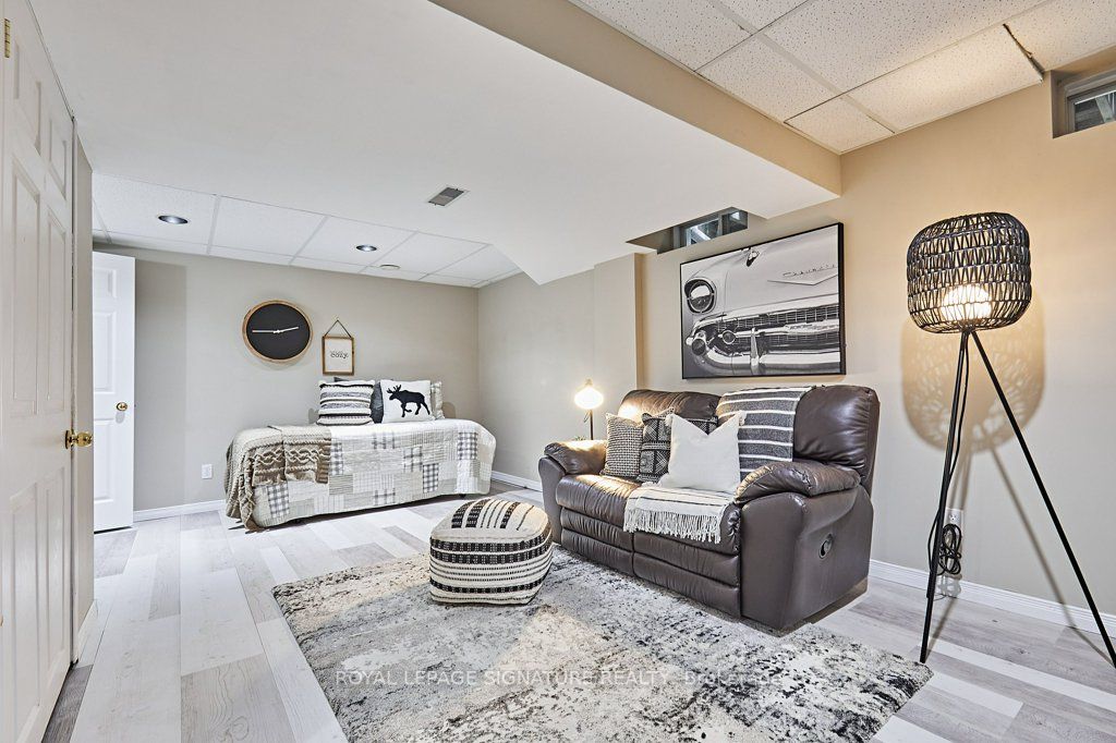 95 Stokely Cres
