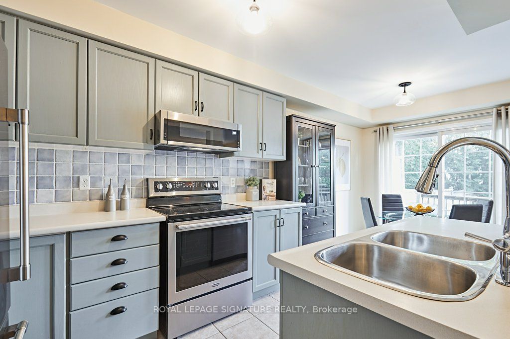 95 Stokely Cres