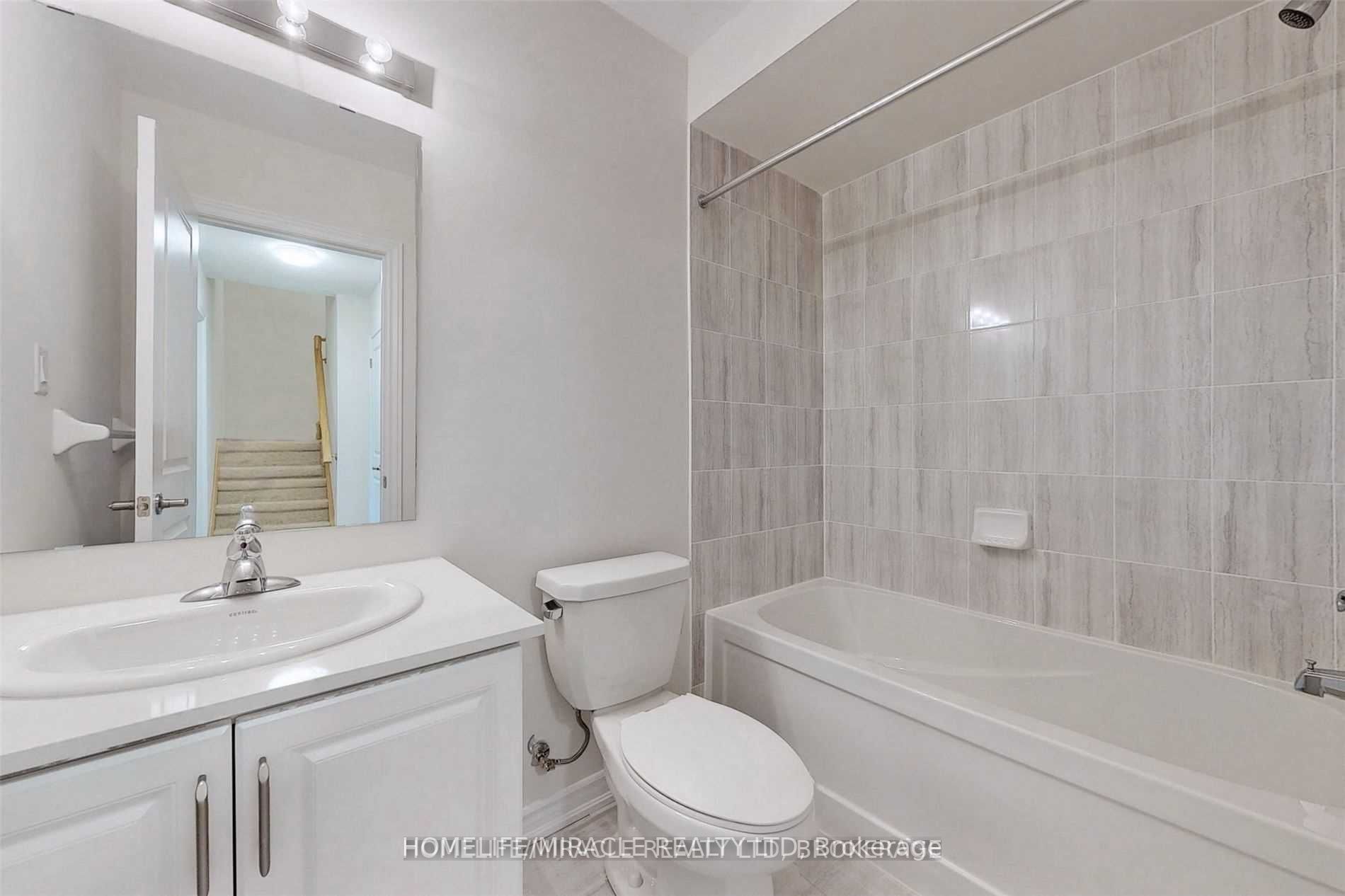 485 Beresford Path, #04