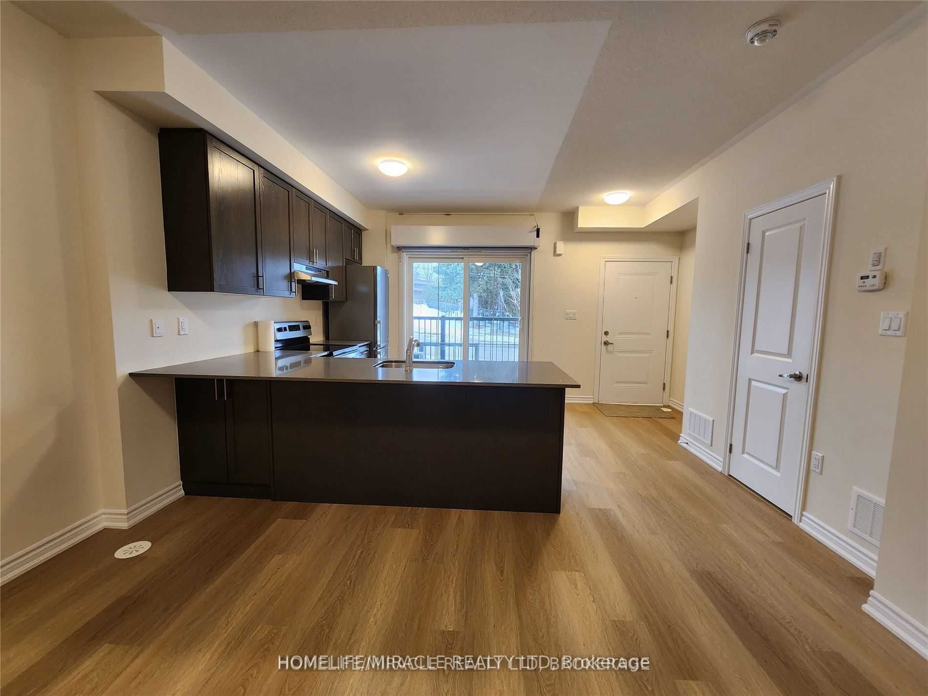 485 Beresford Path, #04