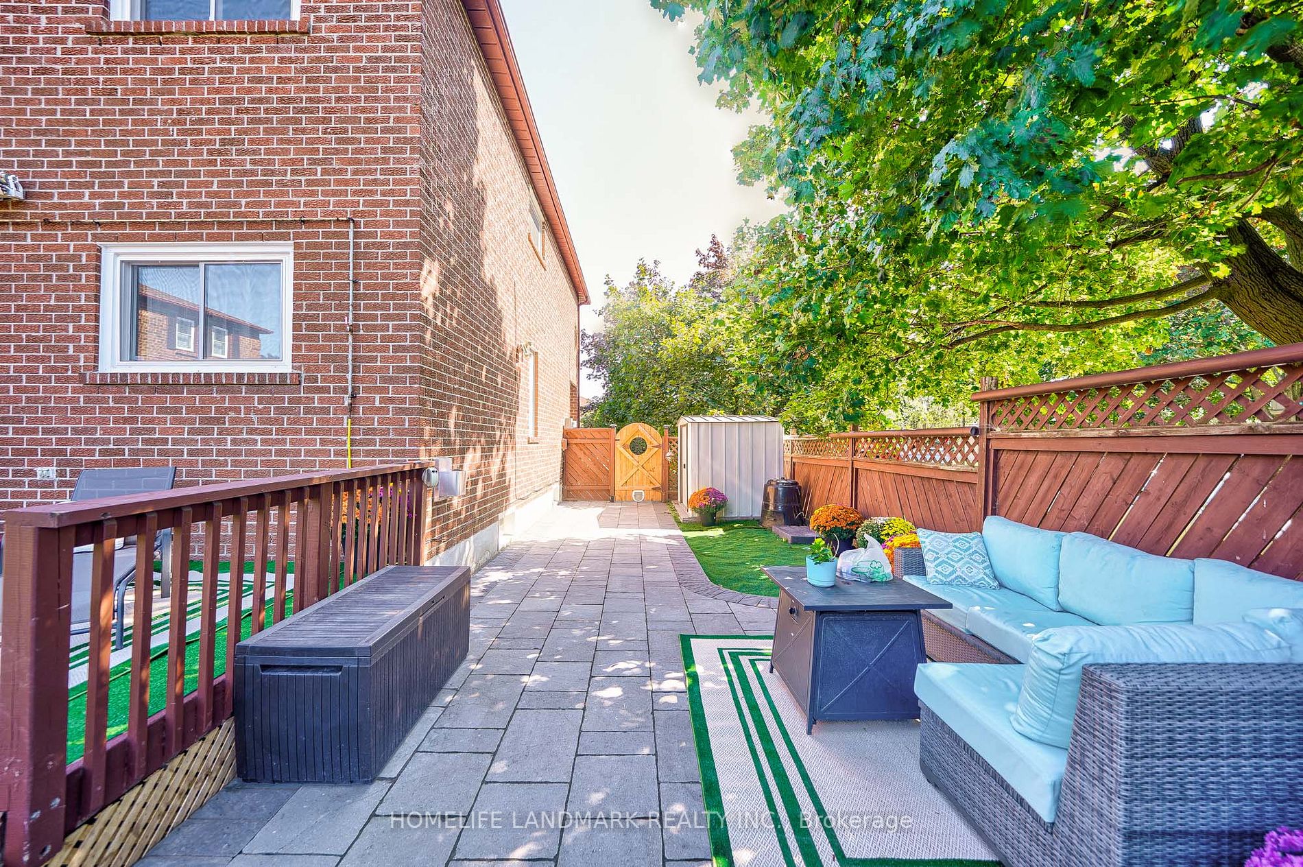 79 Brockman Cres