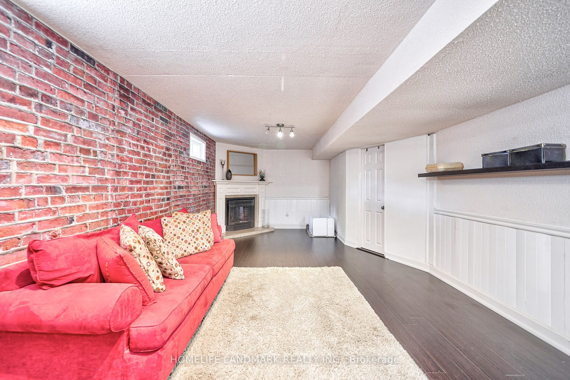 79 Brockman Cres