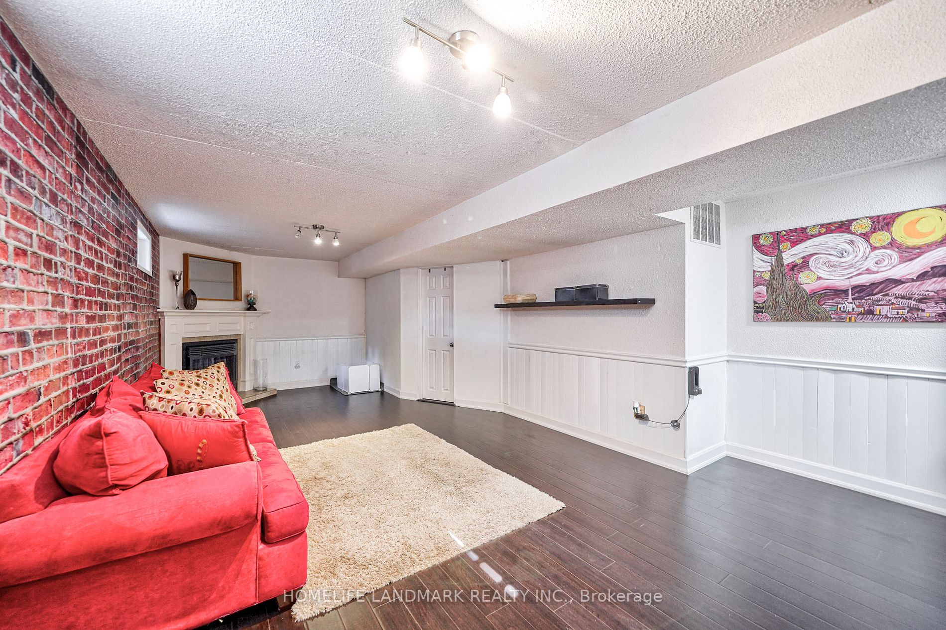79 Brockman Cres