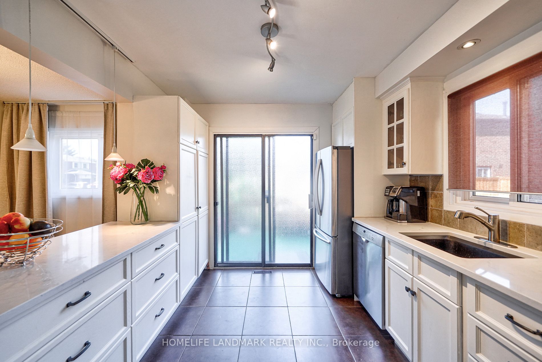 79 Brockman Cres