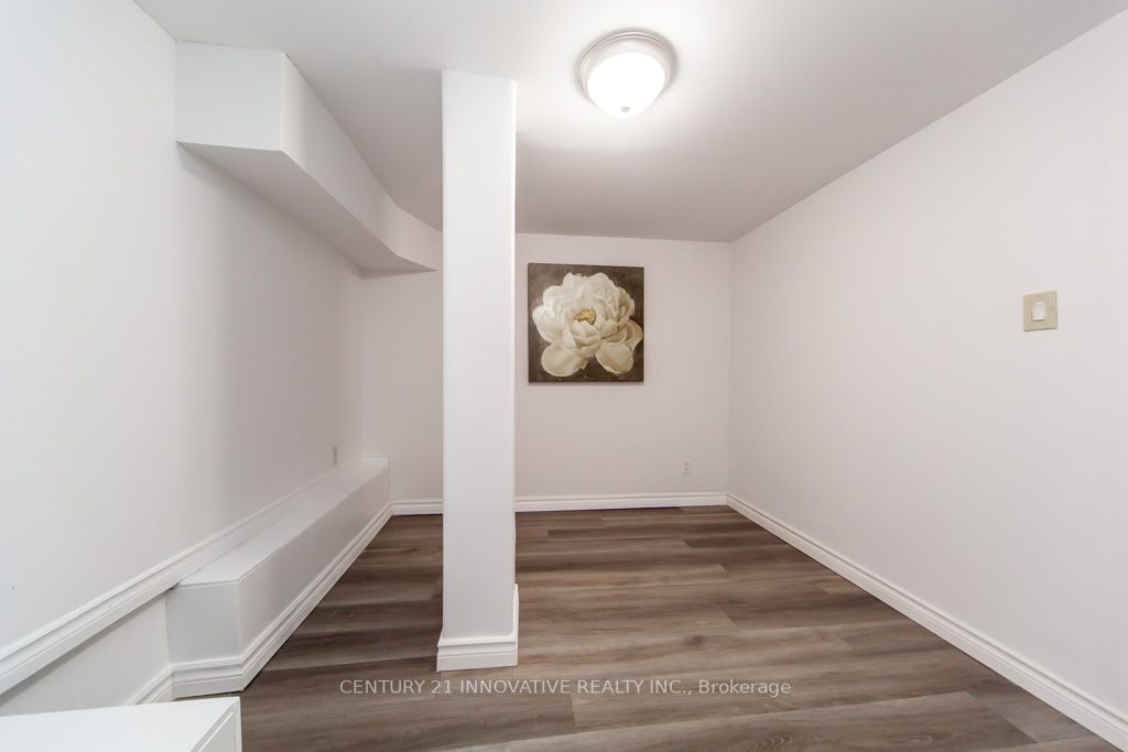 34 Leyton Avenue