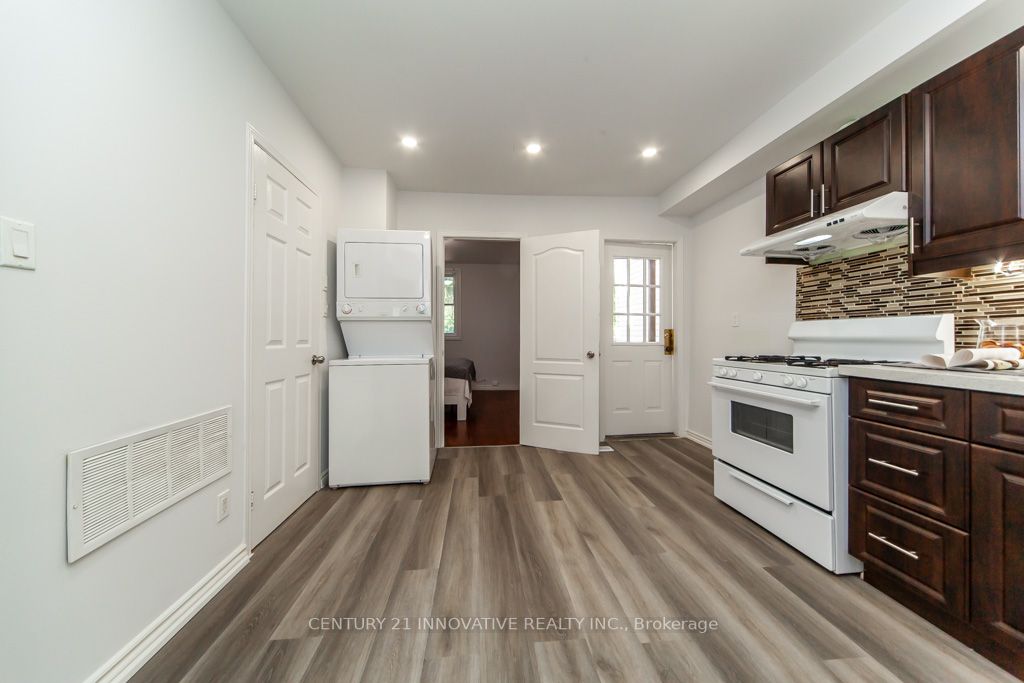 34 Leyton Avenue