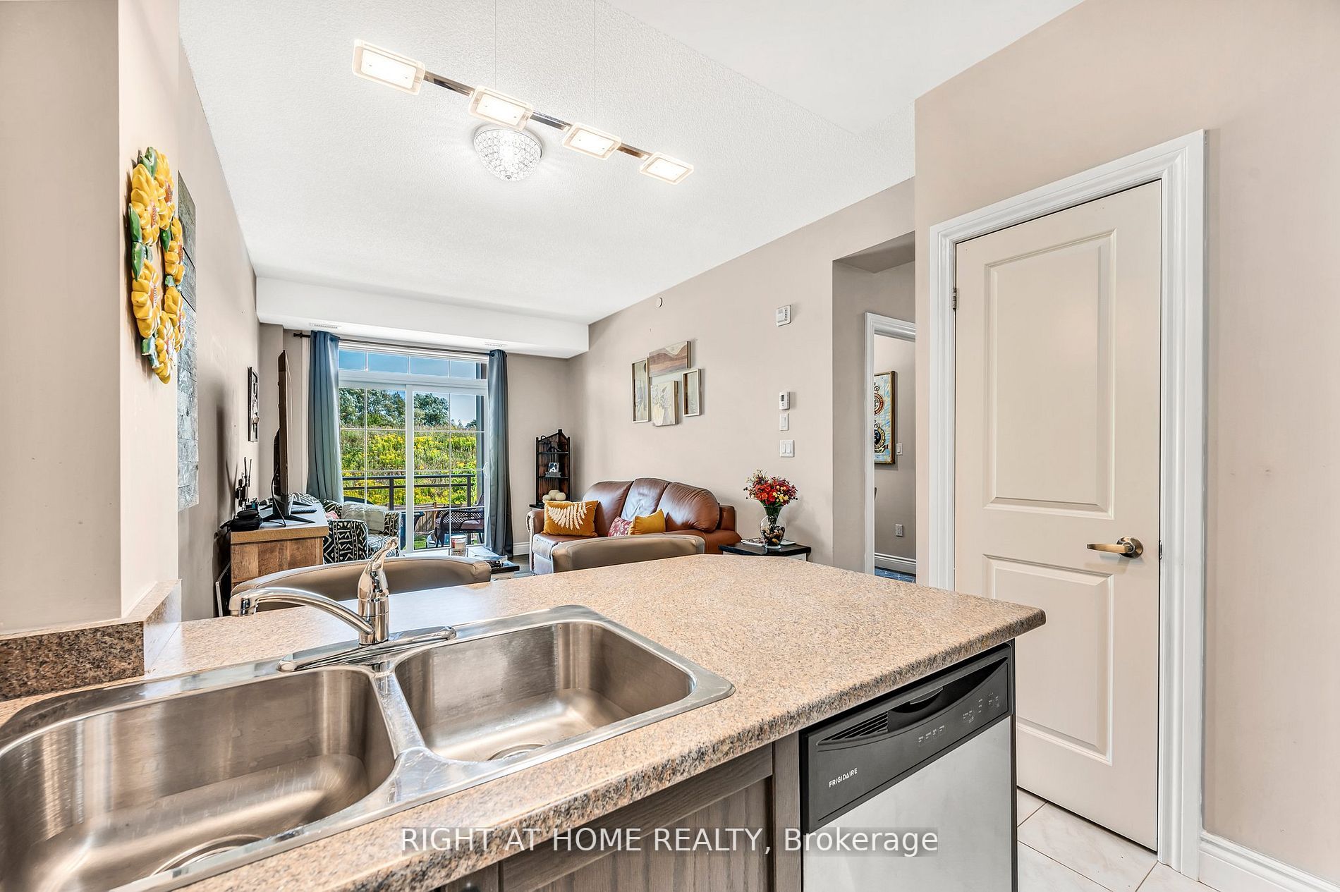 80 Aspen Springs Dr, #216