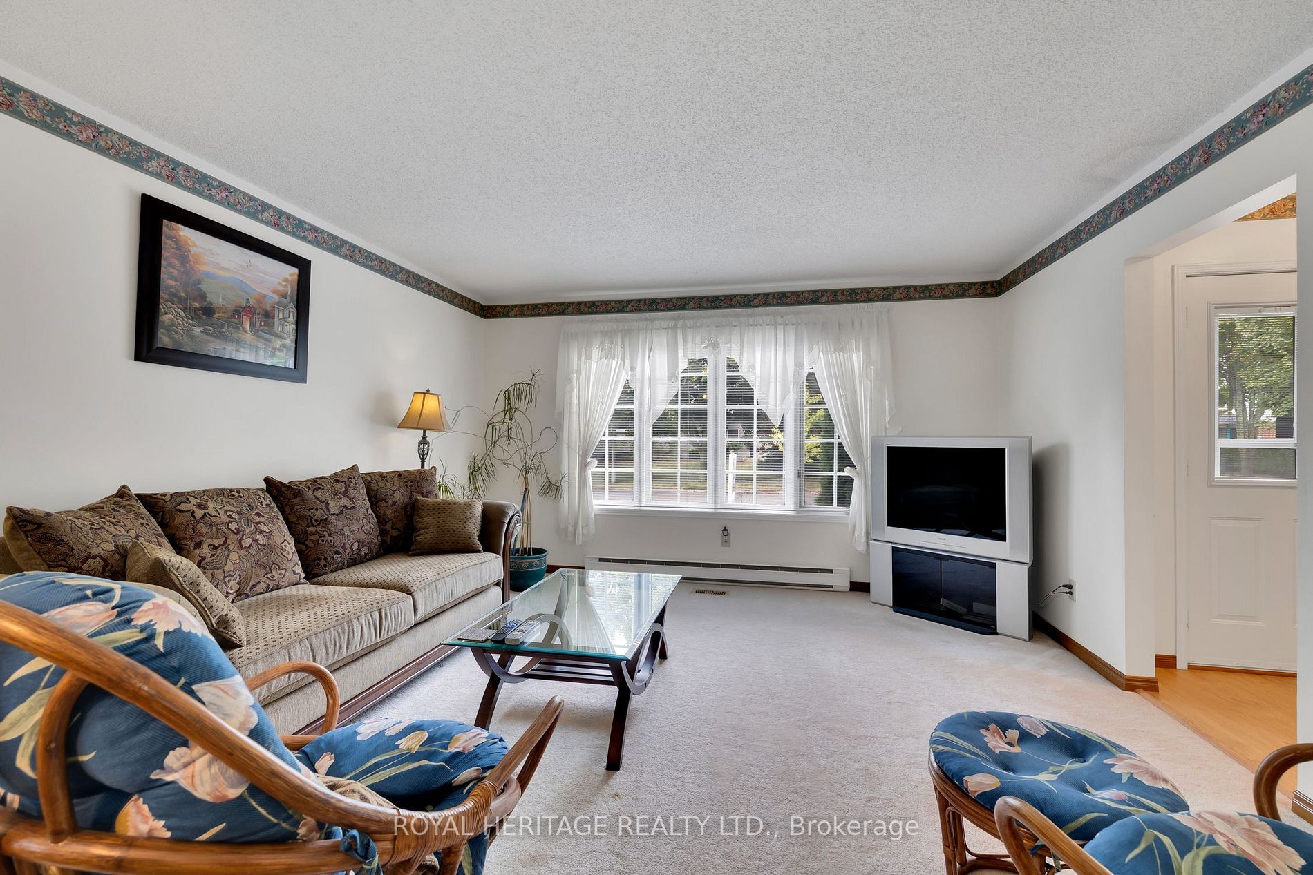 23 Hart Blvd