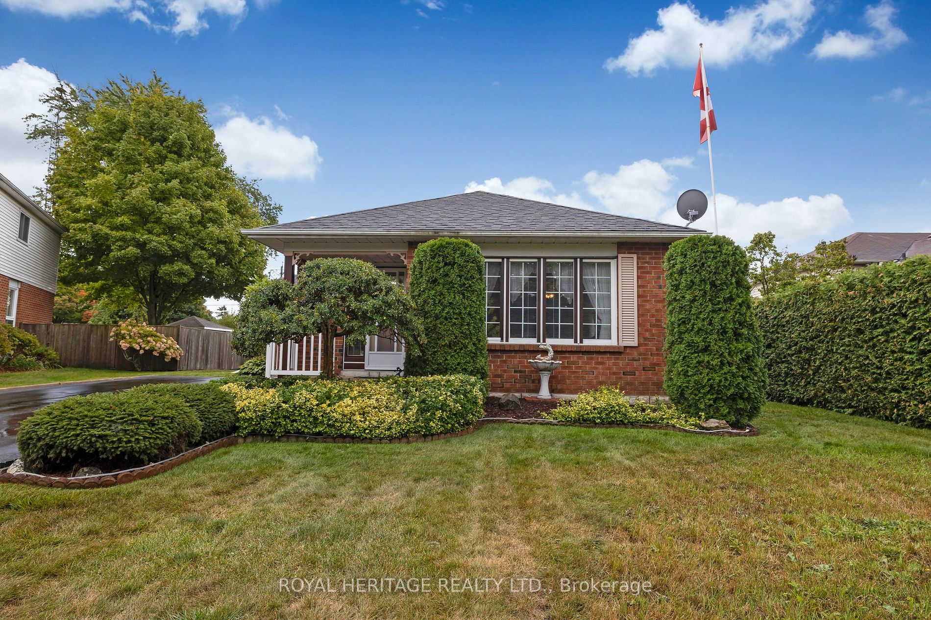 23 Hart Blvd