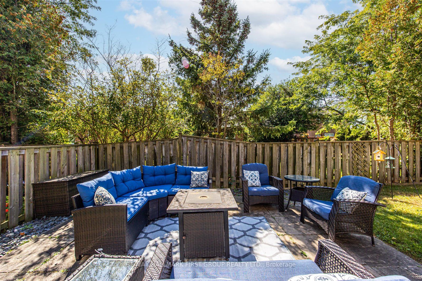76 Farrow Cres