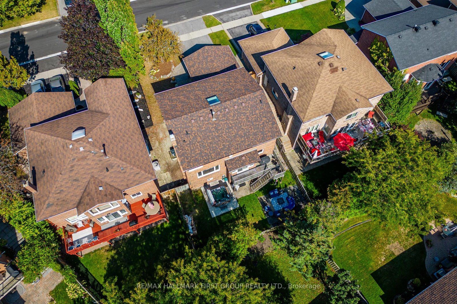 76 Farrow Cres