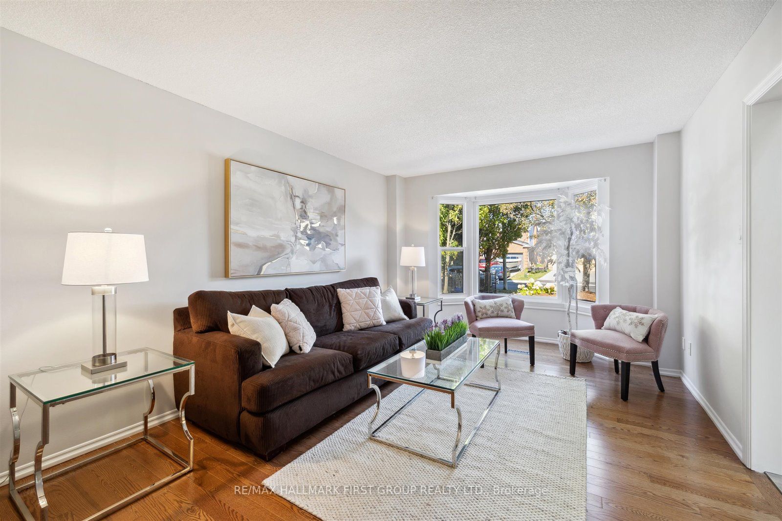 76 Farrow Cres