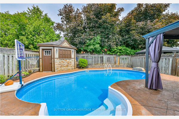 36 Southwell Ave, Whitby