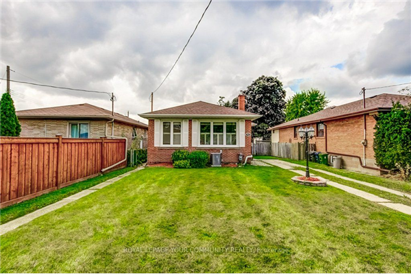 52 Budea Cres, Toronto