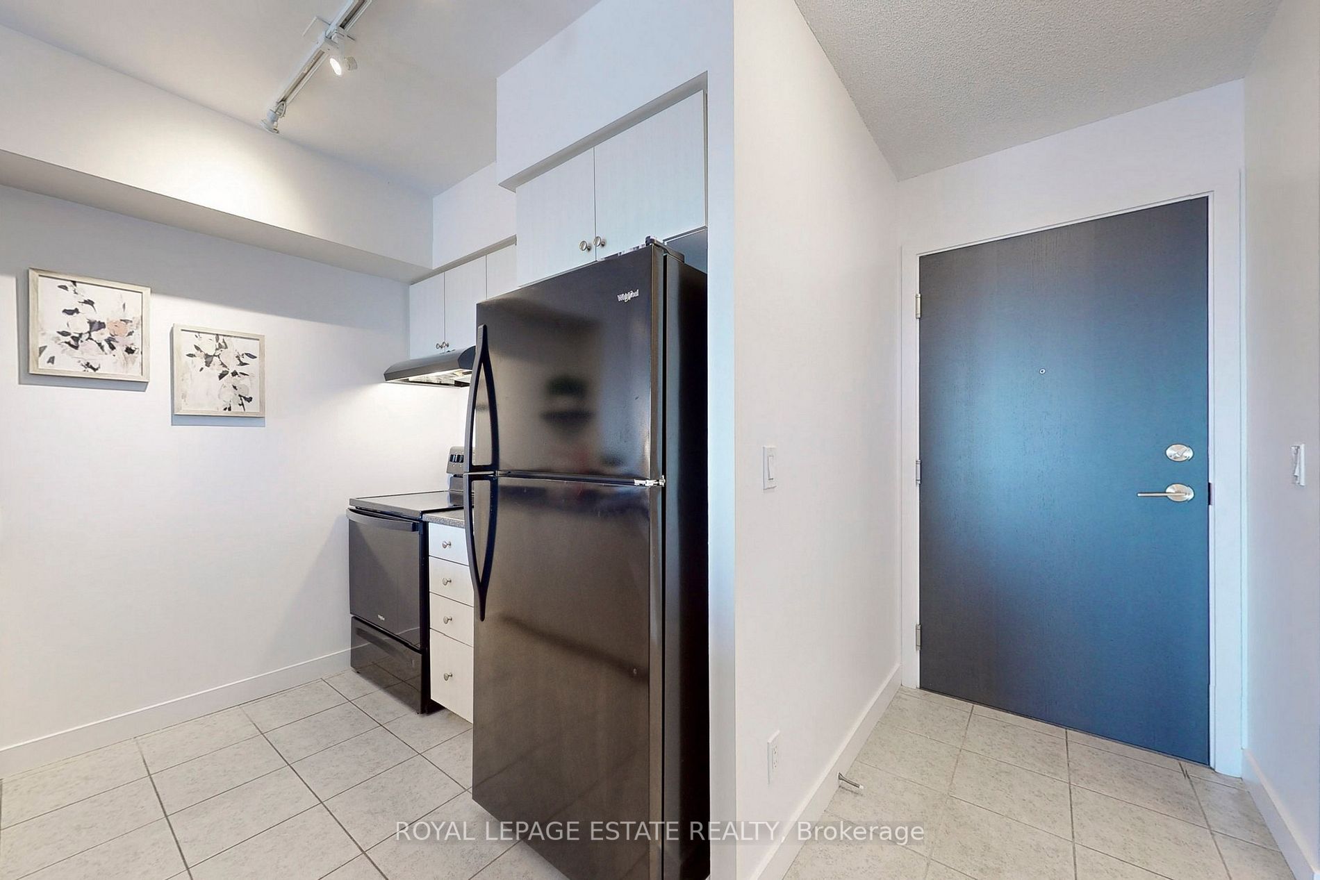 8 Trent Ave, #1112